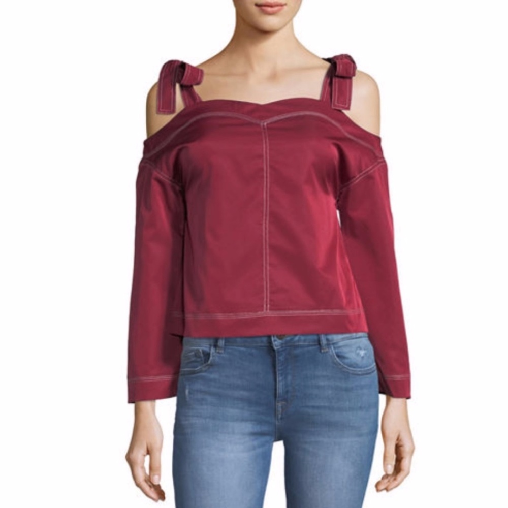 ❗️Deleting❗️NWT English Factory cold shoulder top